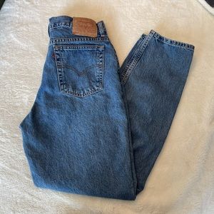 Women’s vintage Levi, size 16 straight leg